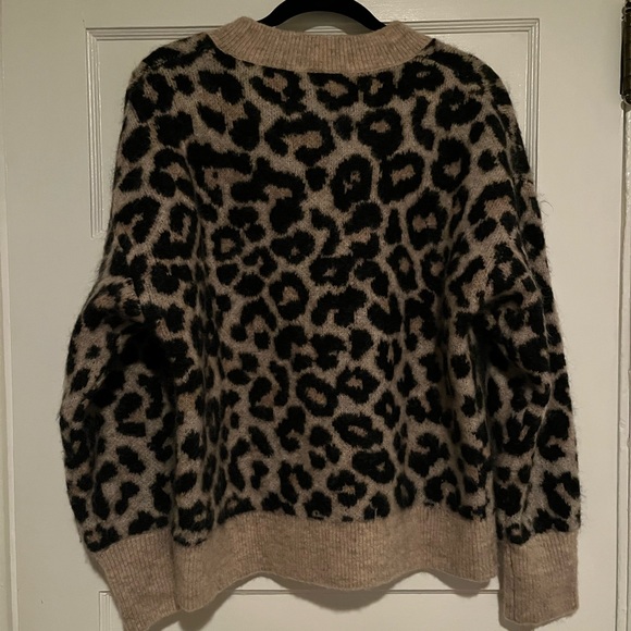 & Other Stories Cheetah Sweater - Picture 2 of 3